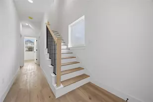 2010 Yates St, Houston, TX 77020 - Photo 5