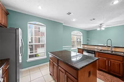 3410 Skyline Village Drive, Houston, TX 77057 - Photo 23