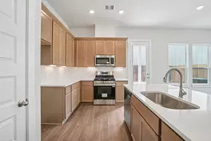 13447 Sun Cay Dr, Houston, TX 77047 - Photo 5