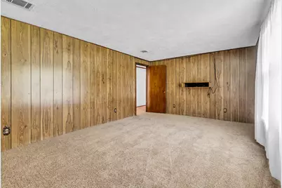 302 Channelview Drive, Anahuac, TX 77514 - Photo 9