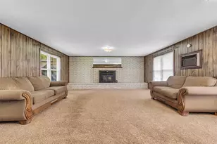 302 Channelview Dr, Anahuac, TX 77514 - Photo 19