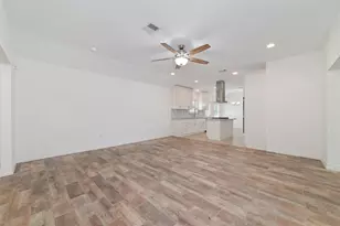 1819 Millwood Dr, Houston, TX 77008 - Photo 5