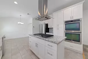 1819 Millwood Dr, Houston, TX 77008 - Photo 9