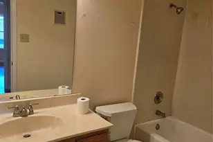 9797 Leawood Blvd, Houston, TX 77099 - Photo 15