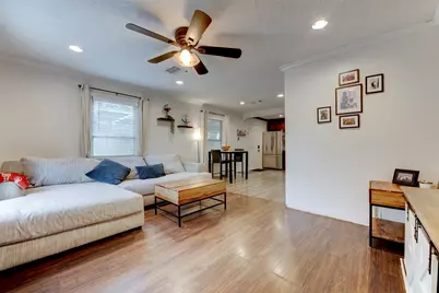 708 Gresham Street, Baytown, TX 77520 - Photo 7