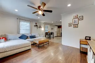 708 Gresham St, Baytown, TX 77520 - Photo 7