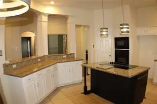 642 Avery Dr, Sugar Land, TX 77479 - Photo 15