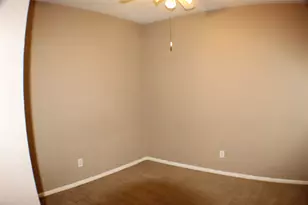 642 Avery Dr, Sugar Land, TX 77479 - Photo 9