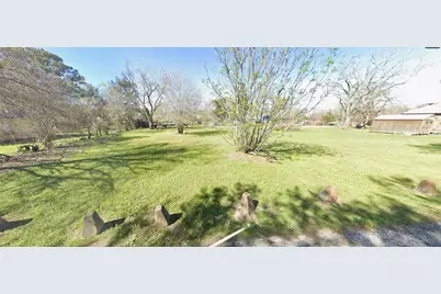 202 Dawson Street, Sealy, TX 77474 - Photo 1