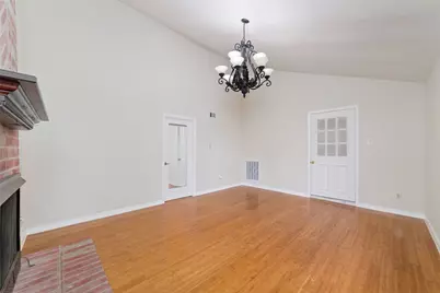 5107 Kleindale Drive, Houston, TX 77066 - Photo 7