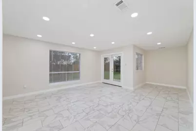 5107 Kleindale Drive, Houston, TX 77066 - Photo 13