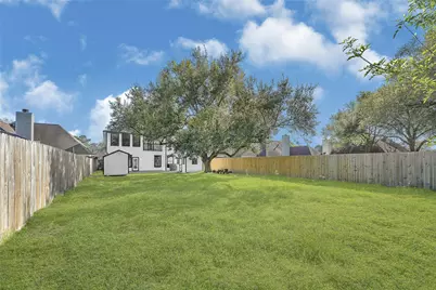 9026 Lawncliff Lane, Houston, TX 77040 - Photo 35