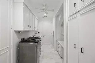 4 River Hollow Ln, Houston, TX 77027 - Photo 17