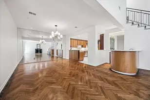 4 River Hollow Ln, Houston, TX 77027 - Photo 7