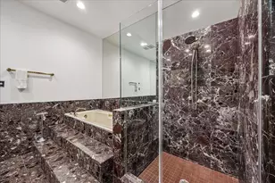 4 River Hollow Ln, Houston, TX 77027 - Photo 21