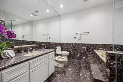 4 River Hollow Lane, Houston, TX 77027 - Photo 21