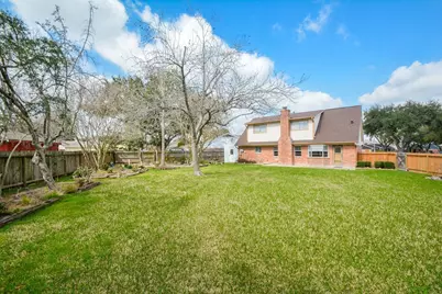 10427 Huntington Crest Drive, Houston, TX 77099 - Photo 3