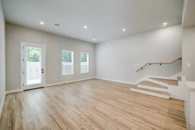 5816 Francis Oak Place, Houston, TX 77091 - Photo 3