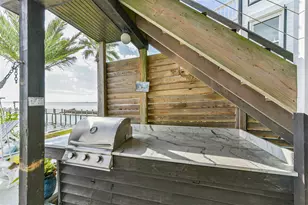 1335 Edwards Dr, Dickinson, TX 77539 - Photo 39