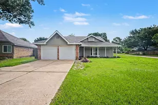 2710 Village Cir Dr, Katy, TX 77493 - Photo 1