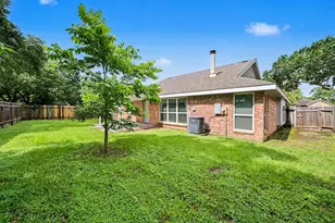 2710 Village Cir Dr, Katy, TX 77493 - Photo 23