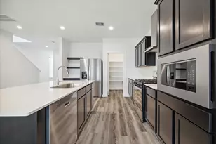 12322 Brandenburg Gate Dr, Houston, TX 77047 - Photo 9
