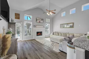 209 Mdw Rdg Wy, Clute, TX 77531 - Photo 13