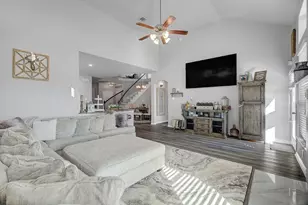 209 Mdw Rdg Wy, Clute, TX 77531 - Photo 17