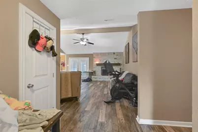 1100 N Heron Drive, Seabrook, TX 77586 - Photo 5