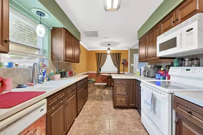 1100 N Heron Drive, Seabrook, TX 77586 - Photo 13