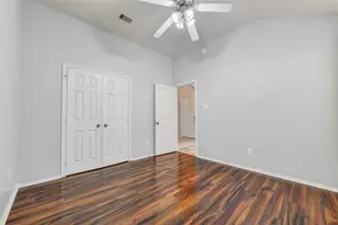 706 St Croix St, Alvin, TX 77511 - Photo 21