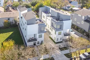 208 N York St, Houston, TX 77003 - Photo 31