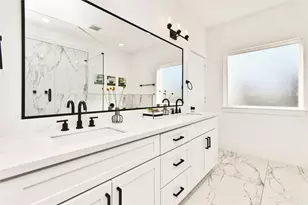 208 N York St, Houston, TX 77003 - Photo 19