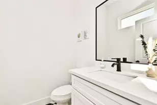 208 N York St, Houston, TX 77003 - Photo 15