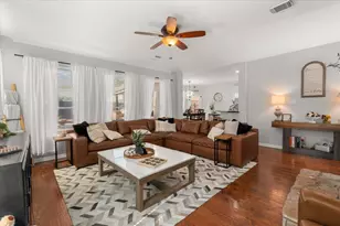 2437 La Rochelle Ct, Seabrook, TX 77586 - Photo 3