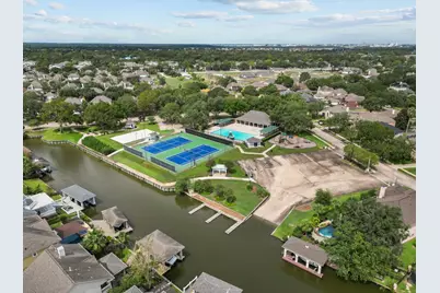 2437 La Rochelle Court, Seabrook, TX 77586 - Photo 45