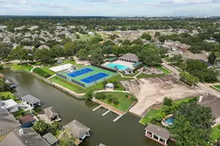 2437 La Rochelle Ct, Seabrook, TX 77586 - Photo 45