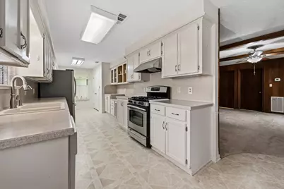 12902 Maxim Drive, Houston, TX 77065 - Photo 11