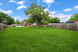 12902 Maxim Dr, Houston, TX 77065 - Photo 21