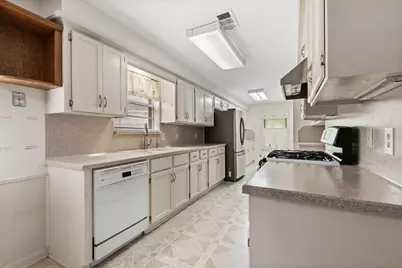 12902 Maxim Drive, Houston, TX 77065 - Photo 9