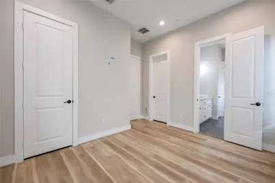 5720 Beall Street #F, Houston, TX 77091 - Photo 13