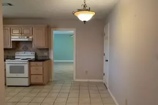 4665 Glen Oaks Cir, Beaumont, TX 77708 - Photo 5