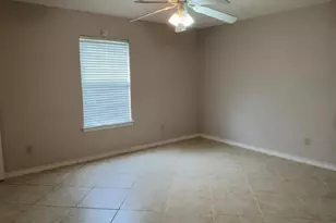 4665 Glen Oaks Cir, Beaumont, TX 77708 - Photo 9