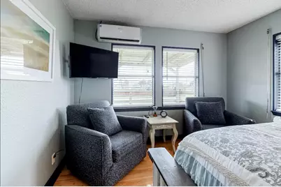 4022 1st Street, Galveston, TX 77554 - Photo 9