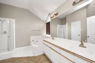 4330 E Meadows Dr, Sugar Land, TX 77479 - Photo 35