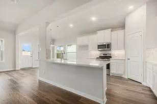 3747 Crawford St, Bay City, TX 77414 - Photo 11