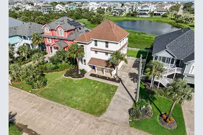 13514 Windlass Circle, Galveston, TX 77554 - Photo 3