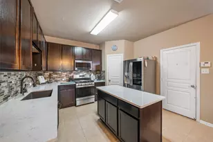 8218 Almera Falls Dr, Cypress, TX 77433 - Photo 5