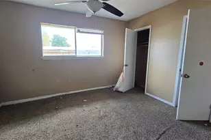 1403 Blalock Rd, Houston, TX 77055 - Photo 9