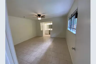 7710 Ashmole Lane, Houston, TX 77088 - Photo 11